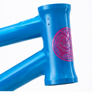 blue_frame_01
